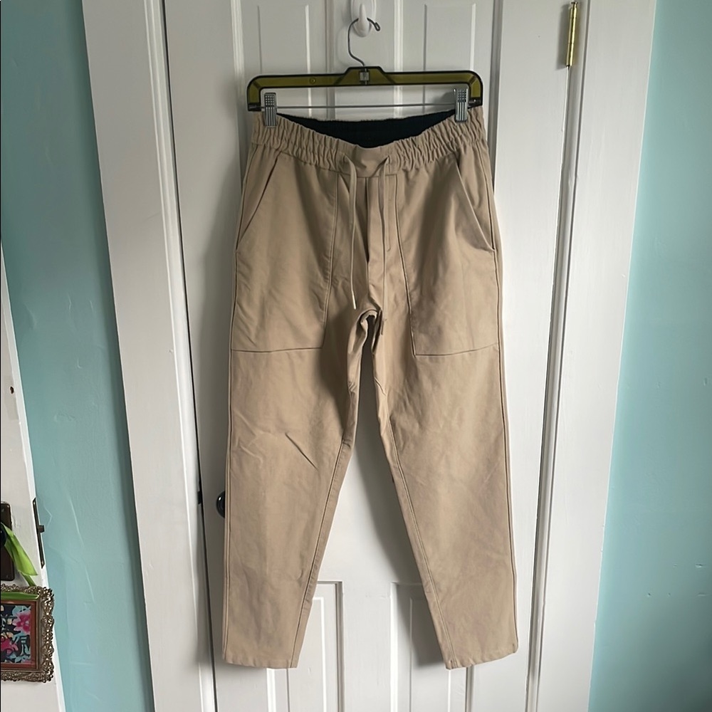 Lululemon men’s Tan Casual Pants, size small